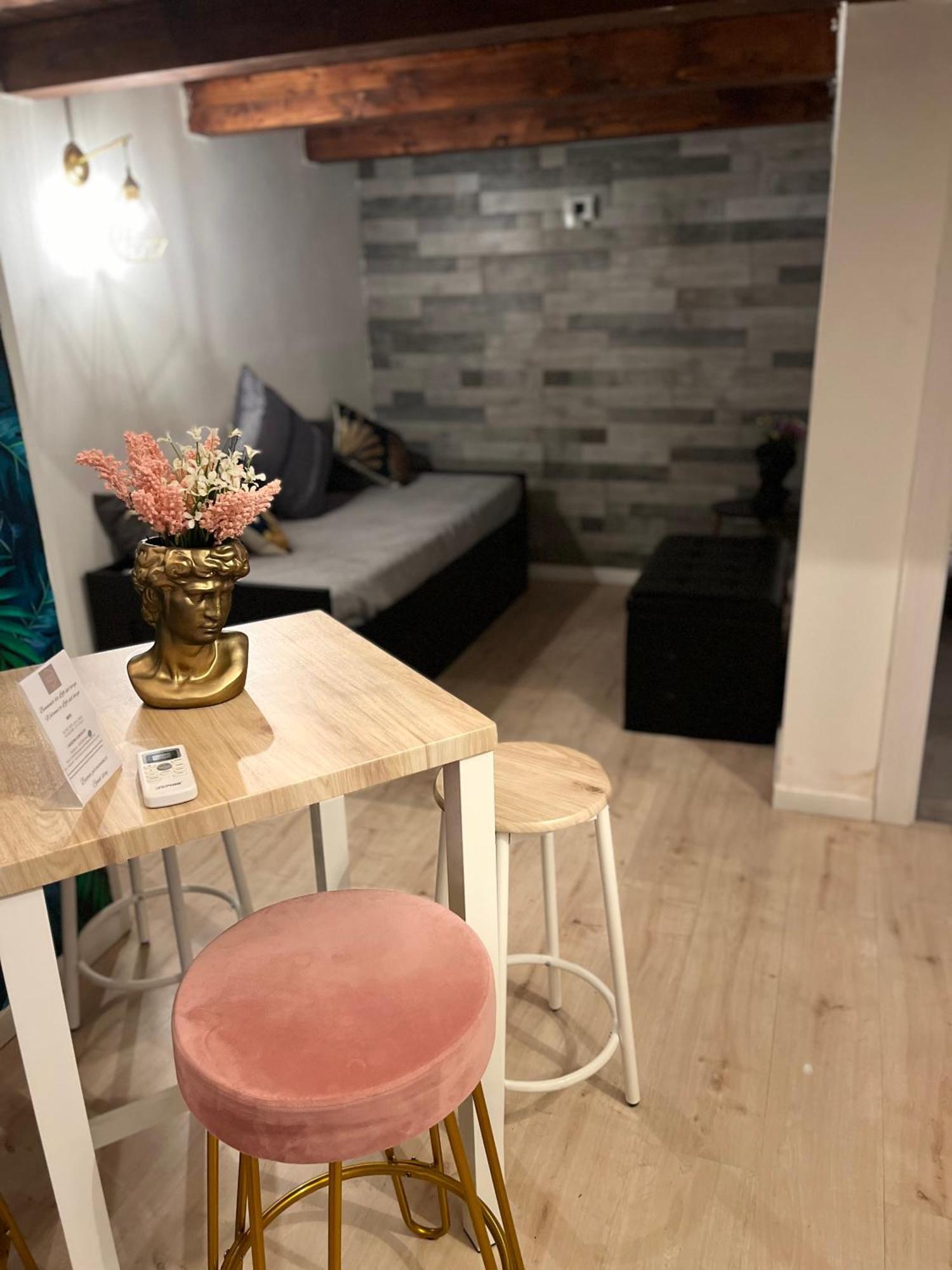 Casa Vacanze Loft Del Borgo باليرمو المظهر الخارجي الصورة